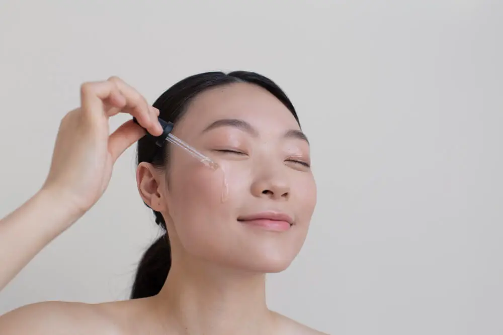 Maklon Skincare NAD+ 2026 Inovasi Anti-Aging untuk Brand Anda