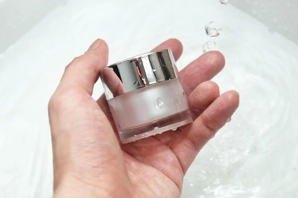 Perbedaan Moisturizer Cream dan Moisturizer Gel? - Dreamlab Indonesia Perbedaan Moisturizer Cream dan Moisturizer Gel?